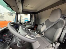 MAN TGS 26.400 6x6 BB Abrollkipper HIAB Optima 20S56
