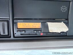 VOLVO FM 330 6x2*4 Side opening 8.7 m