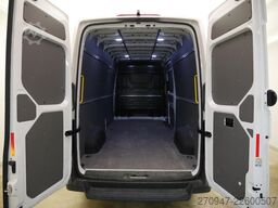 VW Crafter Kasten 35 L4H3 NAV RFK äden