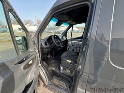 MERCEDES-BENZ Sprinter III Kasten 319 CDI RWD L4