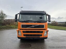 Volvo Trucks *RHD* FM-370 6x2R Kehrichtwagen