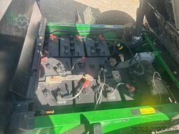 John-Deere Gator TE 4x2 Electric