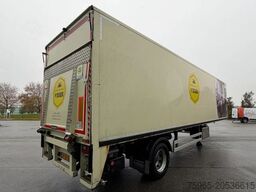 PACTON TBD 122 TAIL LIFT STEERING AXLE 1075x250x230 INS