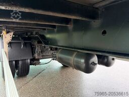 PACTON TBD 122 TAIL LIFT STEERING AXLE 1075x250x230 INS