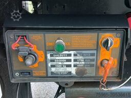 PACTON TBD 122 TAIL LIFT STEERING AXLE 1075x250x230 INS