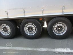 Schmitz Cargobull Curtainsider Standard Taillift