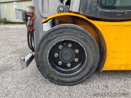 Jungheinrich EFG 320 4.8m/ 3728mh/ 4v