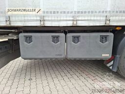 Schwarzmüller Curtainsider Standard