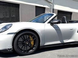 PORSCHE 911 Turbo S Cabriolet, Lift, Burmester, Approved