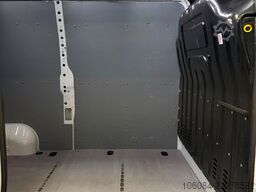 RENAULT Master Kasten L2H2 Klima Tempo PDC RCAM AHK 2,5T