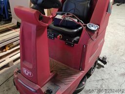 Yer yıkama ve kurutma makinesi RCM Giga 802