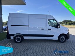 Renault Master T33 135 L2H2 Navigatie + Trekhaak