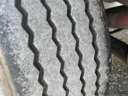 Schmitz Cargobull SCS 24/L-13.62  Curtainsider Edscha