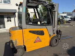 Jungheinrich EFG S30 4.7m/ 4v/ 5379h
