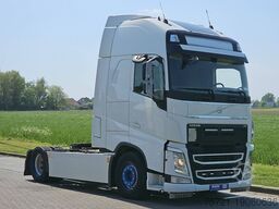 VOLVO FH 500 XL 2X TANK SKIRTS
