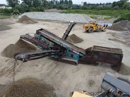 Powerscreen Chieftain 1400