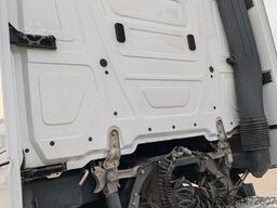 MERCEDES-BENZ ACTROS 1851 Prime