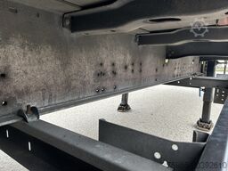 Schmitz Cargobull SCB S3B / Box Trailer / 2x Liftas / APK TUV 10-26