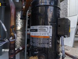 Used Aircooled chiller CARRIER RBSY045B0023 PE 44 KW. 2017 yom