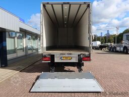 DAF CF 340 FAN 6X2 Bakwagen + Klep 2500 KG