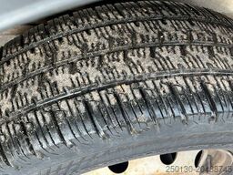 PEUGEOT Boxer DoKa Pritsche HDi 130 4x2