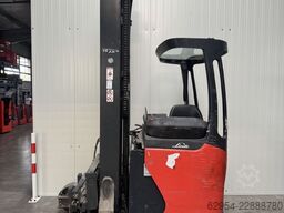 Linde R20 -01Triplex Klammergabel