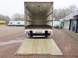 MAN TGM 15.290 Trekker + Heiwo city trailer geisole...