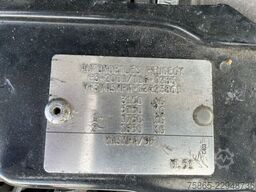 Peugeot Boxer 330 2.2 HDI L1H1 Premium / 204 dkm / 9 Se...