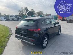 Mercedes-Benz GLA 200 D