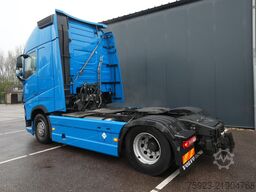 Volvo FH 480 LNG Globetrotter tractor unit