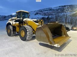 CAT 980M wheel loader w/ bucket. WATCH VIDEO.
