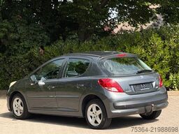 PEUGEOT 207 Tendance  1.4  VTi 70 kw 5 Türig Klima Eu5