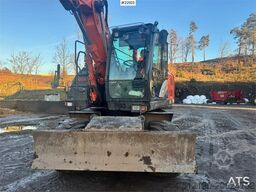 Hitachi ZX140W-5B wheeled excavator with rototilt, 3 bucke