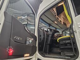 Volvo FH 16 650 / 6x2 BOOGIE / RETARDER / GLOBE XL / ...