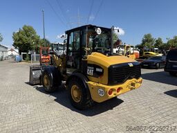 Caterpillar 906M Radlader 55 kW 5600 kg