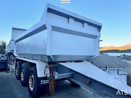 Maur Triple-Axle Trailer