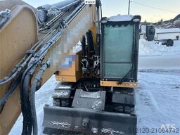 CAT M314F wheeled excavator w/ two buckets, Gigant tra