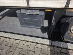 KRONE Joloda Mega Gardine, Lift, Hubdach