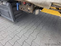 KRONE Gardine Lowliner, Joloda-Schienen, Hubdach