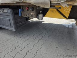 KRONE Gardine Lowliner, Joloda-Schienen, Hubdach