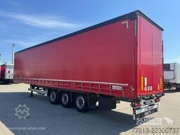 Schmitz Cargobull Curtainsider Mega
