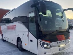 Setra S 515 HD bus w/ 49+2+1 seats, and low km condition