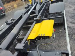 MAN TGL 12.250 with NEW Containersystem / Hooklift ...