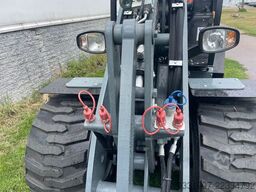 Giant G2500HD Xtra NIEUW !! Met bak en lepels