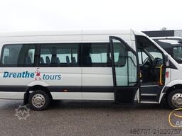 VOLKSWAGEN Crafter 2.5 TDI 23-Sitze