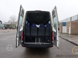 VOLKSWAGEN Crafter 2.5 TDI 23-Sitze