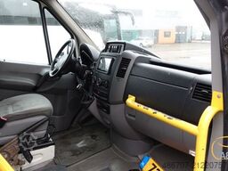VOLKSWAGEN Crafter 2.5 TDI 23-Sitze