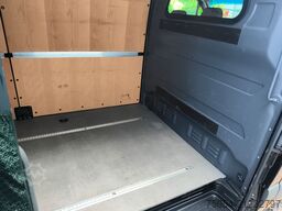 MERCEDES-BENZ Sprinter III Kasten RWD 317 CDI RWD