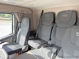 DAF XD 340 FA 4x2 19T - ST950 – Sleeper Cab - TraXo...