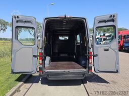 VW CRAFTER 35 2.0 TDI 177 AUT BUSINESS